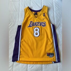 KOBE JERSEY 8